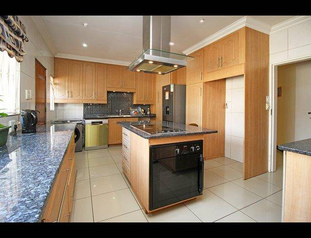 5 BEDROOM HOUSE FOR SALE IN BRUMA